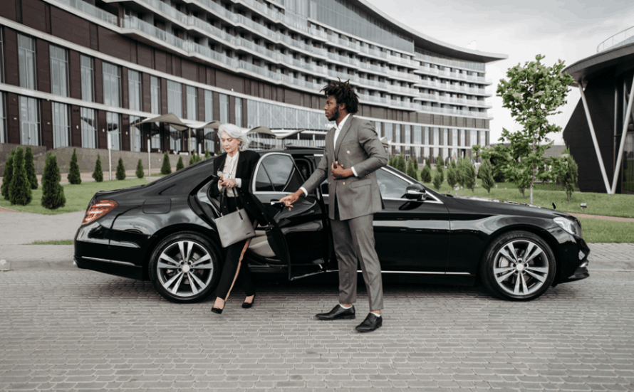 Driving Etiquette: Ensuring a Safe and Smooth Ride